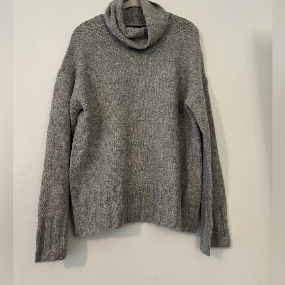 Vero Moda Sweater - Picture 3 of 8